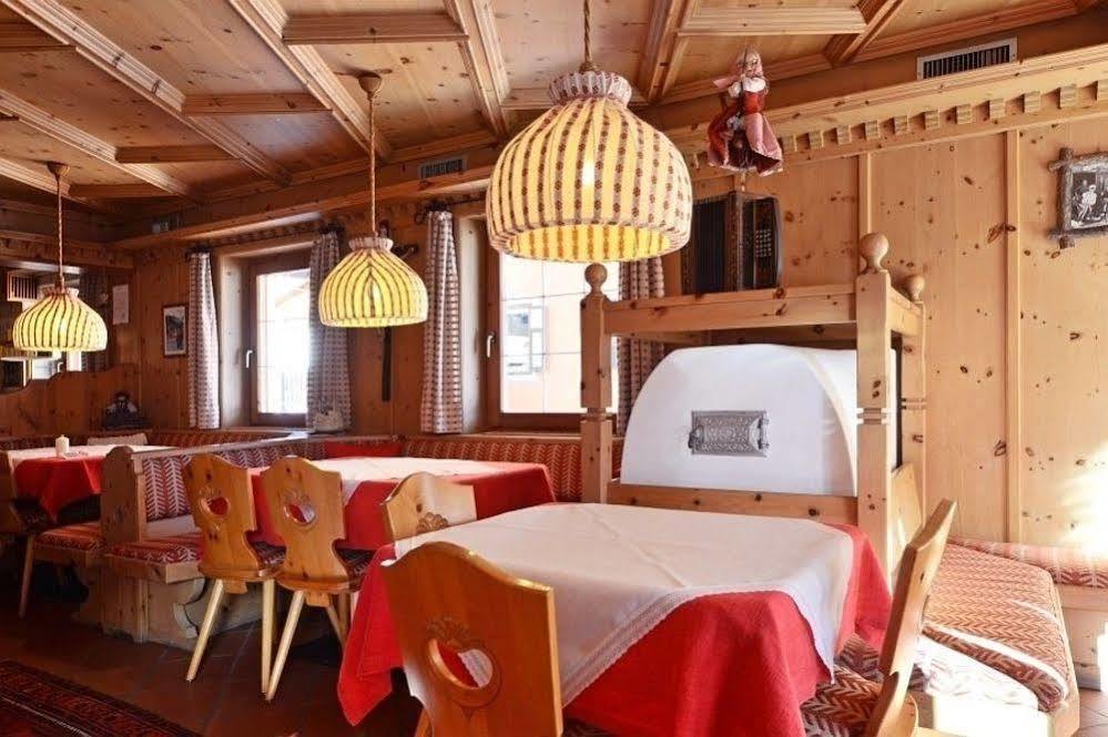 Post Hotel Moena Eksteriør billede